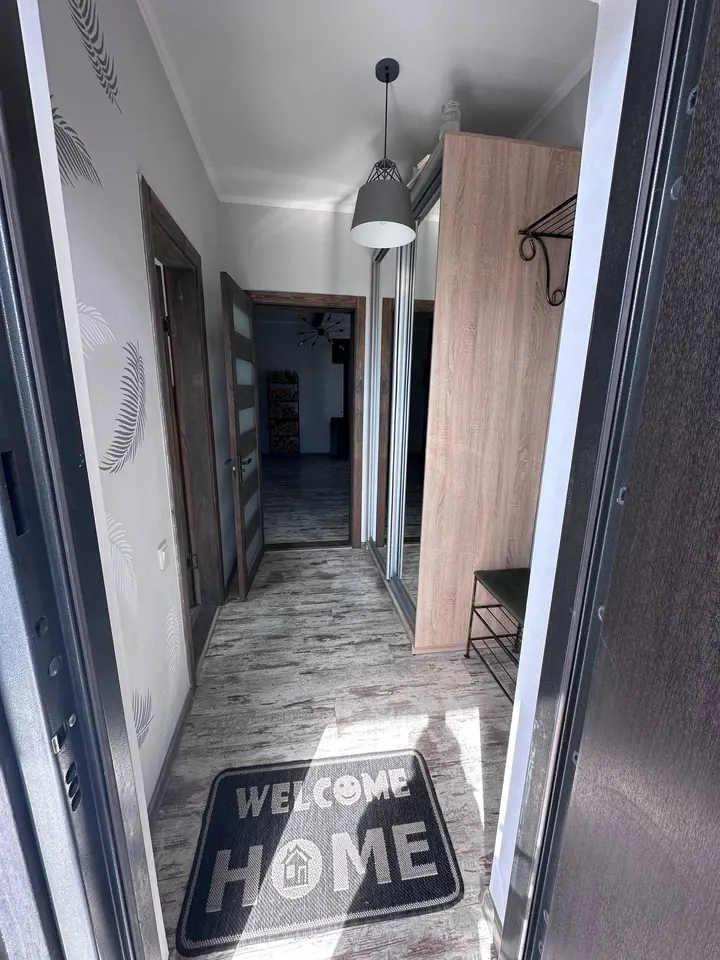 Передпокій SeaLine зі сходами на другий поверх